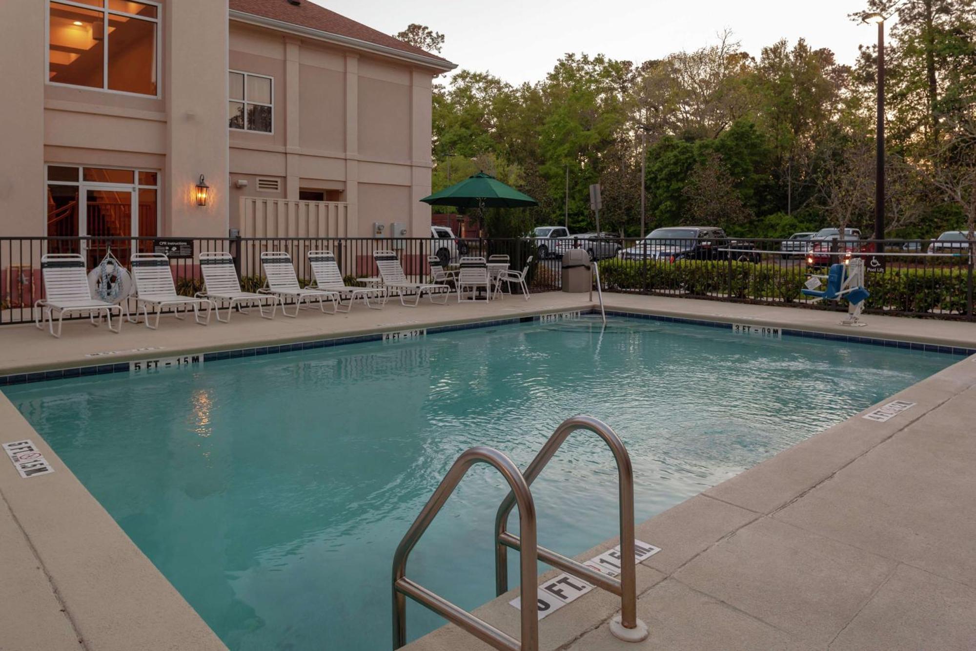 Homewood Suites By Hilton Tallahassee Exterior photo